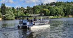 Výletní loď Josefína