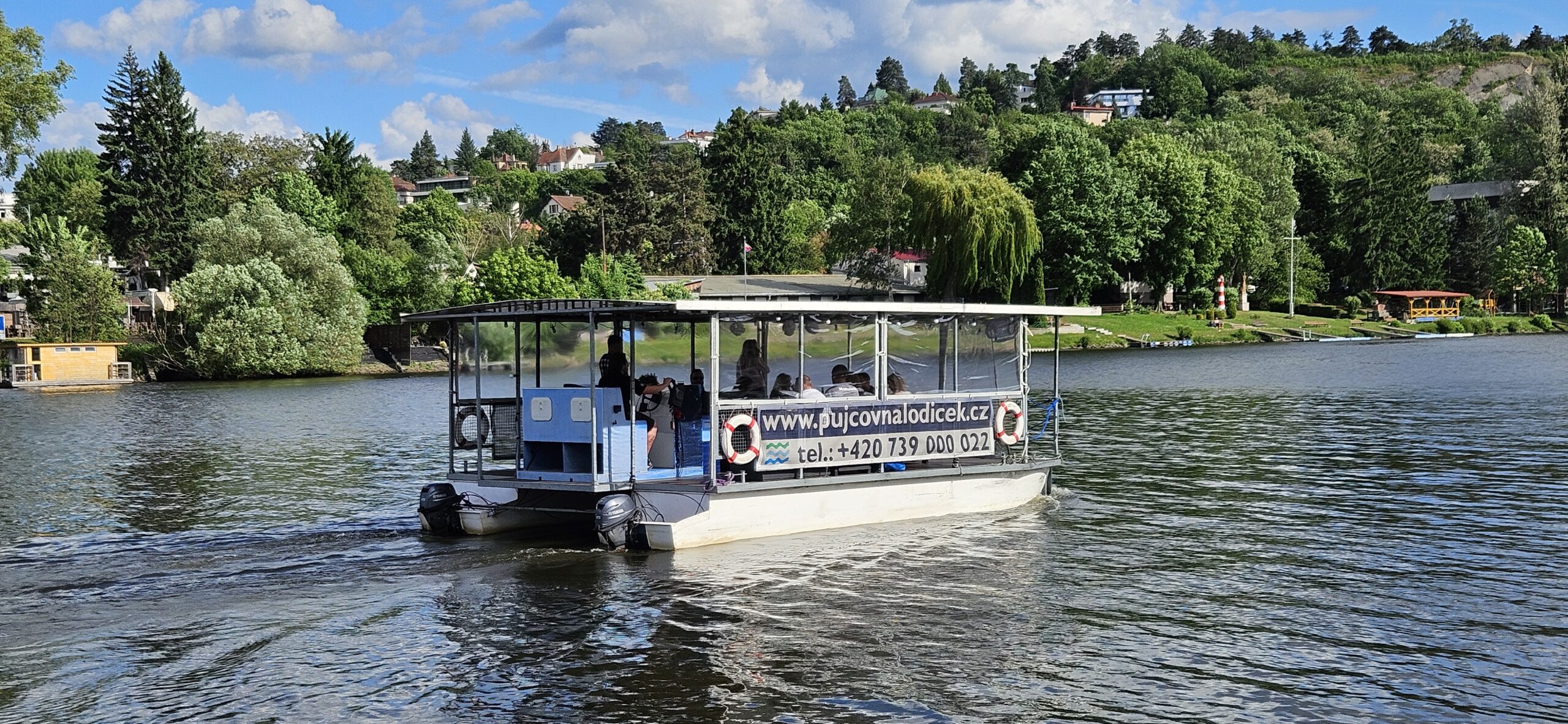 Výletní loď Josefína